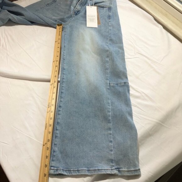 Risen Los Angeles womens super wide leg 11/30 light wash jeans NEW super soft - Picture 7 of 13
